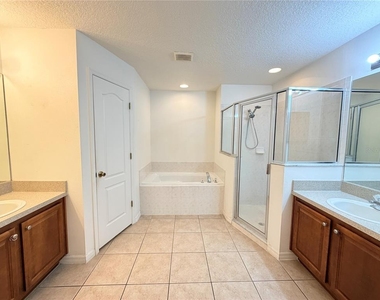 10438 Vista Pines Loop - Photo Thumbnail 21