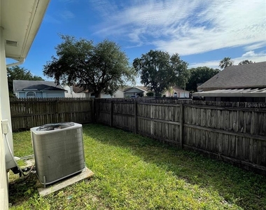 504 Lake Dexter Boulevard - Photo Thumbnail 27