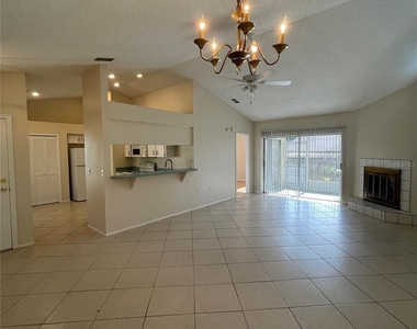 504 Lake Dexter Boulevard - Photo Thumbnail 2