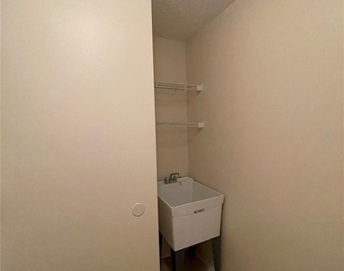 504 Lake Dexter Boulevard - Photo Thumbnail 16