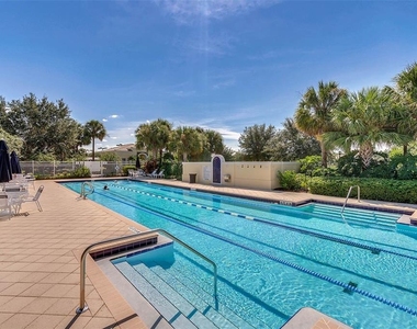 12129 Breda Lane - Photo Thumbnail 27