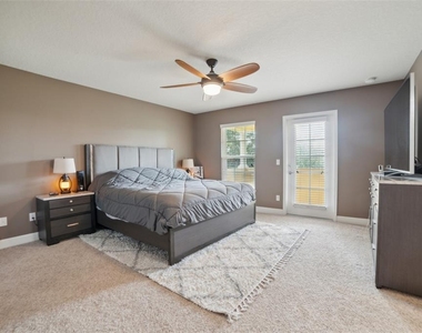 12129 Breda Lane - Photo Thumbnail 17