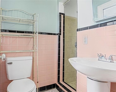 5518 Riviera Drive - Photo Thumbnail 23