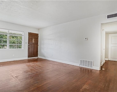 5518 Riviera Drive - Photo Thumbnail 1