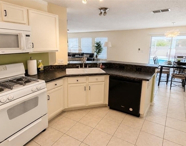 133 Rona Lane - Photo Thumbnail 9