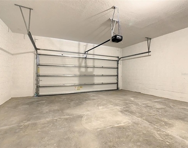 4749 Cross Prairie Parkway - Photo Thumbnail 50