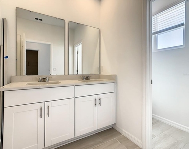 4749 Cross Prairie Parkway - Photo Thumbnail 42
