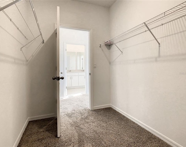 4749 Cross Prairie Parkway - Photo Thumbnail 41