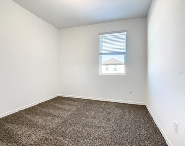 4749 Cross Prairie Parkway - Photo Thumbnail 31
