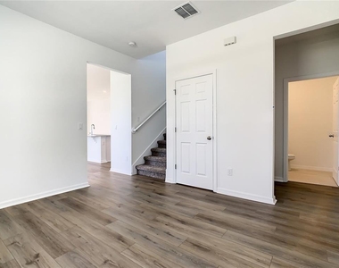 4749 Cross Prairie Parkway - Photo Thumbnail 22