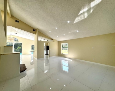 2985 Viscount Circle - Photo Thumbnail 1