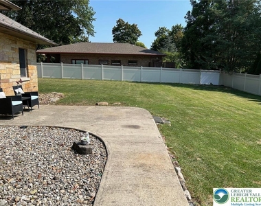 2850 W Livingston Street - Photo Thumbnail 32