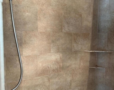 2850 W Livingston Street - Photo Thumbnail 19