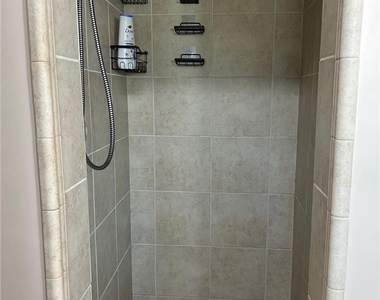 2850 W Livingston Street - Photo Thumbnail 15