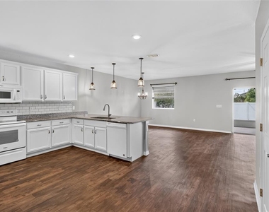 5316 White Egret Lane - Photo Thumbnail 8
