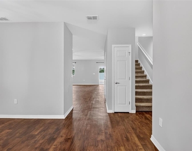 5316 White Egret Lane - Photo Thumbnail 7