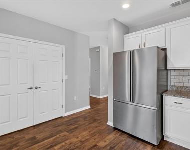 5316 White Egret Lane - Photo Thumbnail 12
