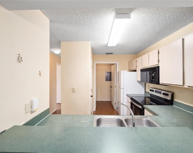 3705 Sw 27th Street - Photo Thumbnail 9
