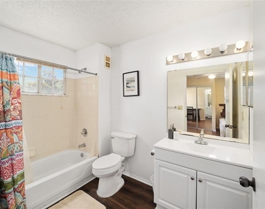 3705 Sw 27th Street - Photo Thumbnail 25