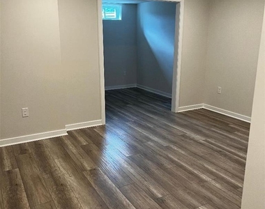 4930 Brookside Court - Photo Thumbnail 2