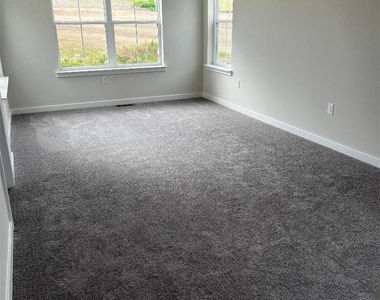 4930 Brookside Court - Photo Thumbnail 8