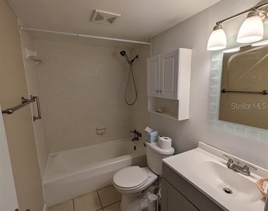 507 Nw 39th Road - Photo Thumbnail 9