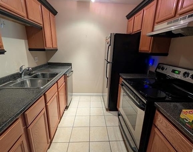 507 Nw 39th Road - Photo Thumbnail 8