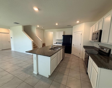 11106 Amber Ridge Drive - Photo Thumbnail 2
