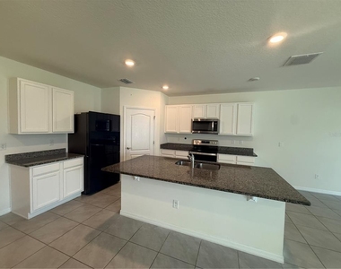 11106 Amber Ridge Drive - Photo Thumbnail 3