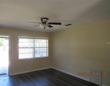 722 N Warfield Avenue - Photo Thumbnail 7