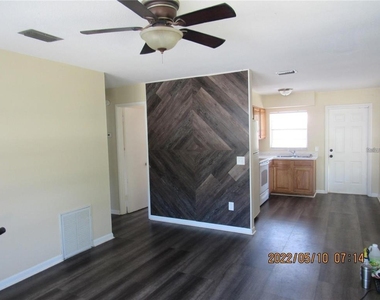 722 N Warfield Avenue - Photo Thumbnail 6