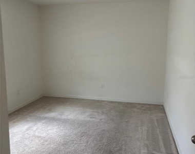 15 Lamoyne Lane - Photo Thumbnail 14