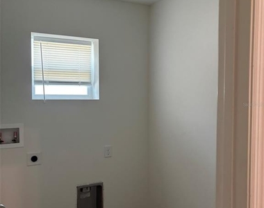 15 Lamoyne Lane - Photo Thumbnail 7
