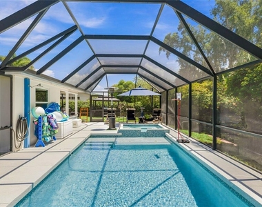 2560 Sunnyside Street - Photo Thumbnail 30