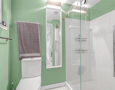 2560 Sunnyside Street - Photo Thumbnail 18
