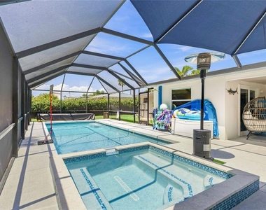 2560 Sunnyside Street - Photo Thumbnail 29