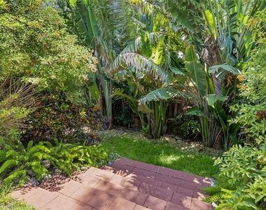 2560 Sunnyside Street - Photo Thumbnail 33