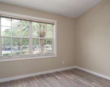 4726 Sabal Key Drive - Photo Thumbnail 14
