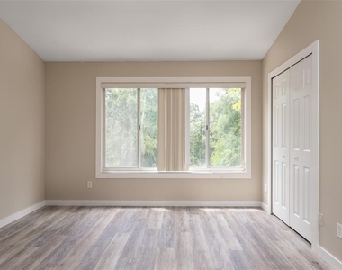 4726 Sabal Key Drive - Photo Thumbnail 12