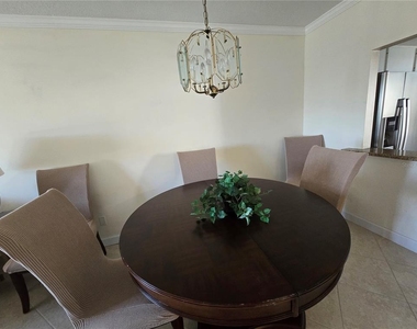 350 S Polk Drive - Photo Thumbnail 14