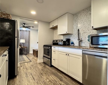 2722 49th Avenue W - Photo Thumbnail 7
