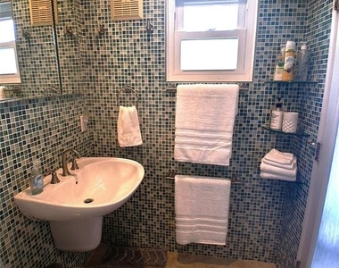 2850 Gulf Of Mexico Drive - Photo Thumbnail 3