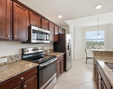 16804 Vardon Terrace - Photo Thumbnail 8