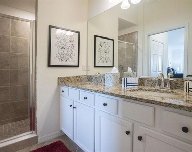 5557 Palmer Circle - Photo Thumbnail 18