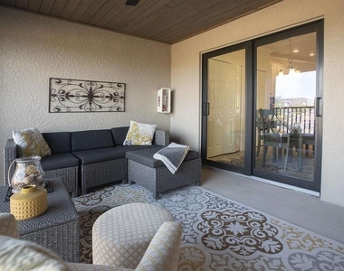 5557 Palmer Circle - Photo Thumbnail 6