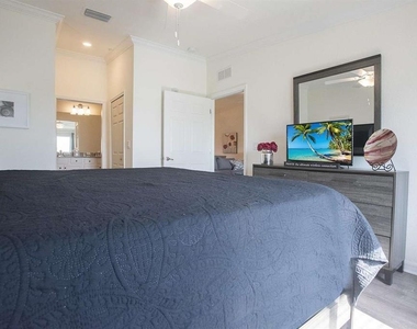 5557 Palmer Circle - Photo Thumbnail 32