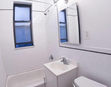  East 82nd Street - Photo Thumbnail 1