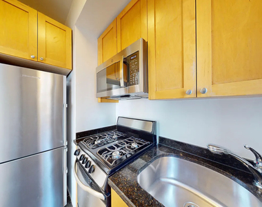 East 56th Street - Photo Thumbnail 2