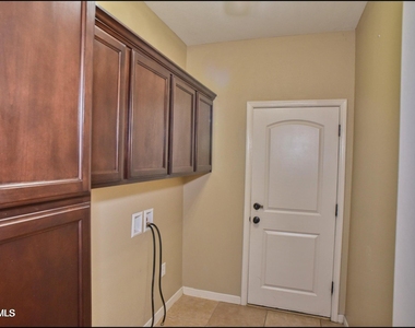 1037 Callisto Court - Photo Thumbnail 5