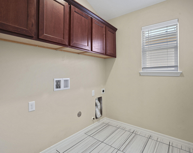 14925 Tierra Haven Avenue - Photo Thumbnail 21